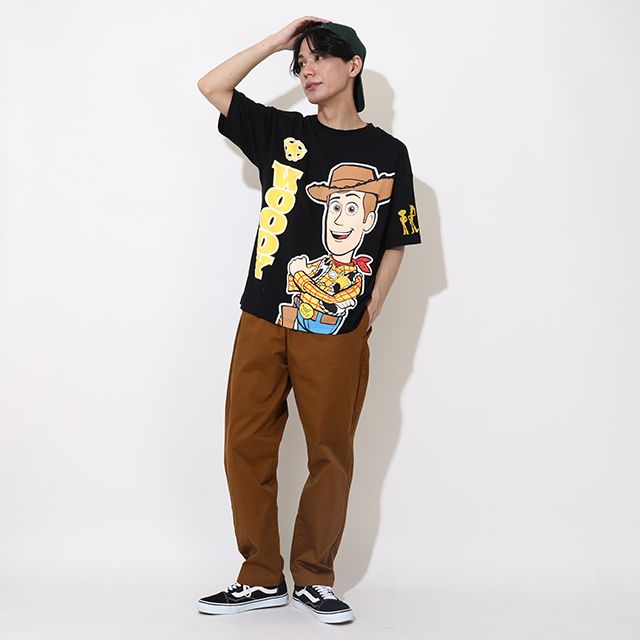 【ベビードール】ウッディ 親子お揃い 蓄光キャラクターTシャツ 0400A / トイ・ストーリー 大人 ユニセックス 男女兼用 リンクコーデ ペアルック 親子コーデ トップス 半袖 クルーネック カットソー 暗いところで光る 天竺素材