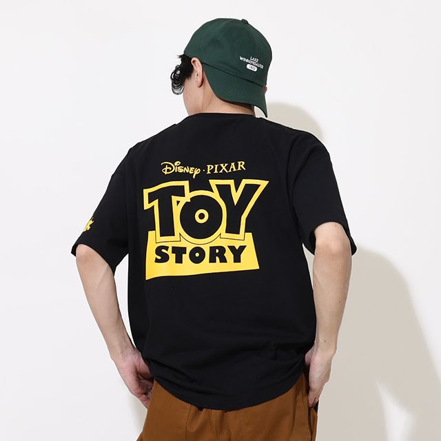 【ベビードール】ウッディ 親子お揃い 蓄光キャラクターTシャツ 0400A / トイ・ストーリー 大人 ユニセックス 男女兼用 リンクコーデ ペアルック 親子コーデ トップス 半袖 クルーネック カットソー 暗いところで光る 天竺素材
