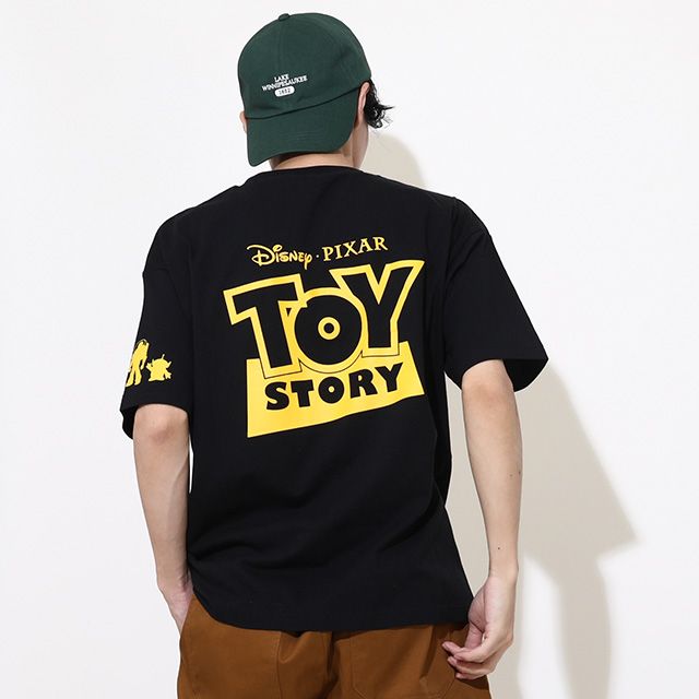 【ベビードール】ウッディ 親子お揃い 蓄光キャラクターTシャツ 0400A / トイ・ストーリー 大人 ユニセックス 男女兼用 リンクコーデ ペアルック 親子コーデ トップス 半袖 クルーネック カットソー 暗いところで光る 天竺素材