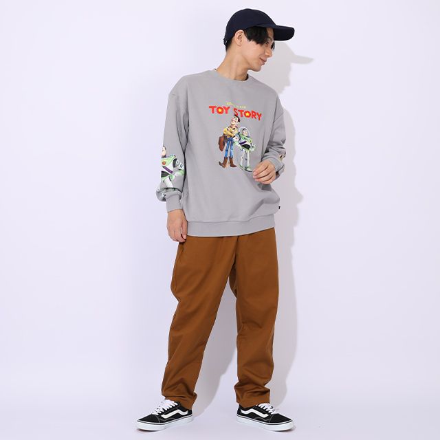 【ベビードール】ウッディ バズ 親子お揃い 袖キャラクタートレーナー 0834A / 大人 ユニセックス 男女兼用 トップス 長袖 スウェット クルーネック リンクコーデ ペアルック 親子コーデ