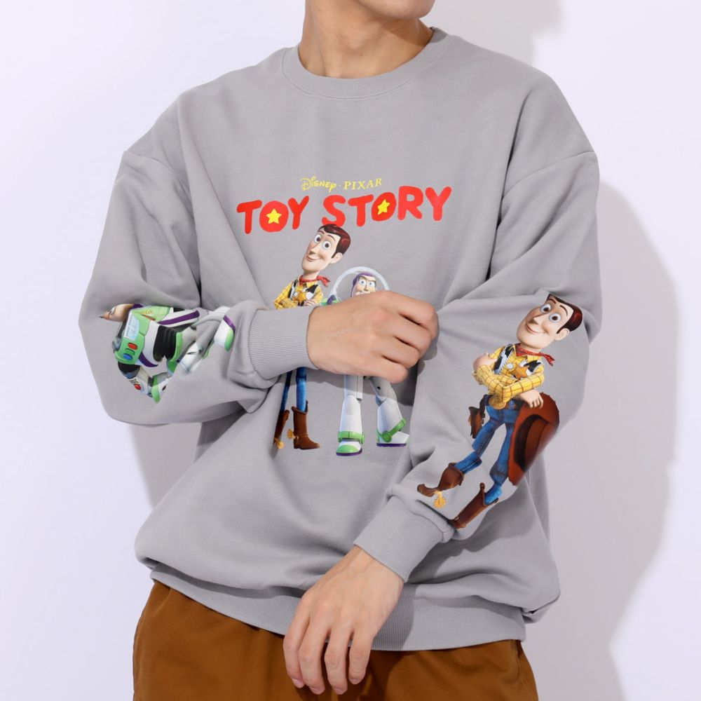 【ベビードール】ウッディ バズ 親子お揃い 袖キャラクタートレーナー 0834A / 大人 ユニセックス 男女兼用 トップス 長袖 スウェット クルーネック リンクコーデ ペアルック 親子コーデ