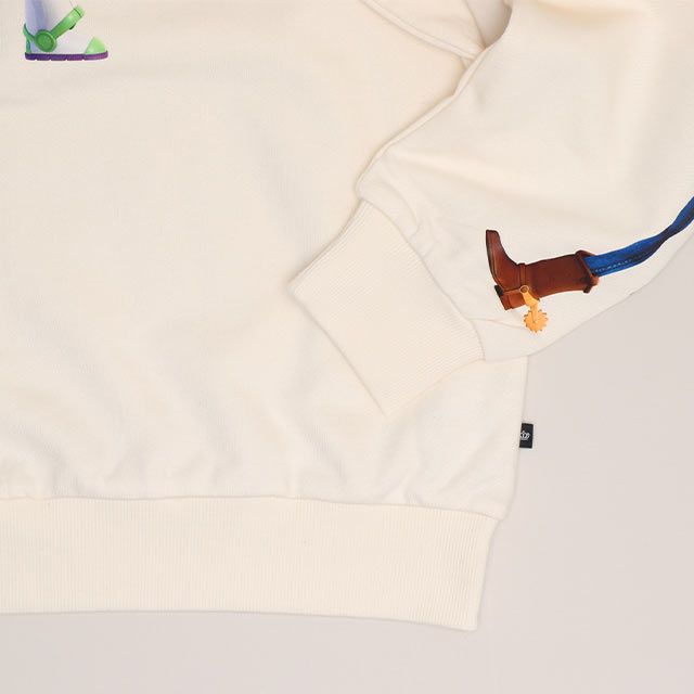 【ベビードール】ウッディ バズ 親子お揃い 袖キャラクタートレーナー 0834A / 大人 ユニセックス 男女兼用 トップス 長袖 スウェット クルーネック リンクコーデ ペアルック 親子コーデ