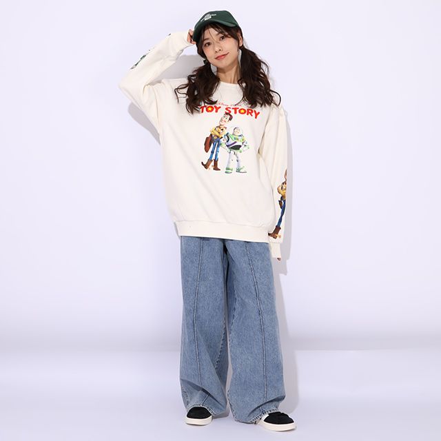 【ベビードール】ウッディ バズ 親子お揃い 袖キャラクタートレーナー 0834A / 大人 ユニセックス 男女兼用 トップス 長袖 スウェット クルーネック リンクコーデ ペアルック 親子コーデ