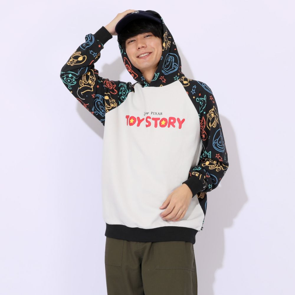 【ベビードール】トイ・ストーリー 親子お揃い 総柄切替パーカー 1006A / 大人 ユニセックス 男女兼用 トップス 長袖 プルオーバー フーディ ネオン リンクコーデ ペアルック 親子コーデ ウッディ バズ スリンキー リトルグリーンメン ボーピープ