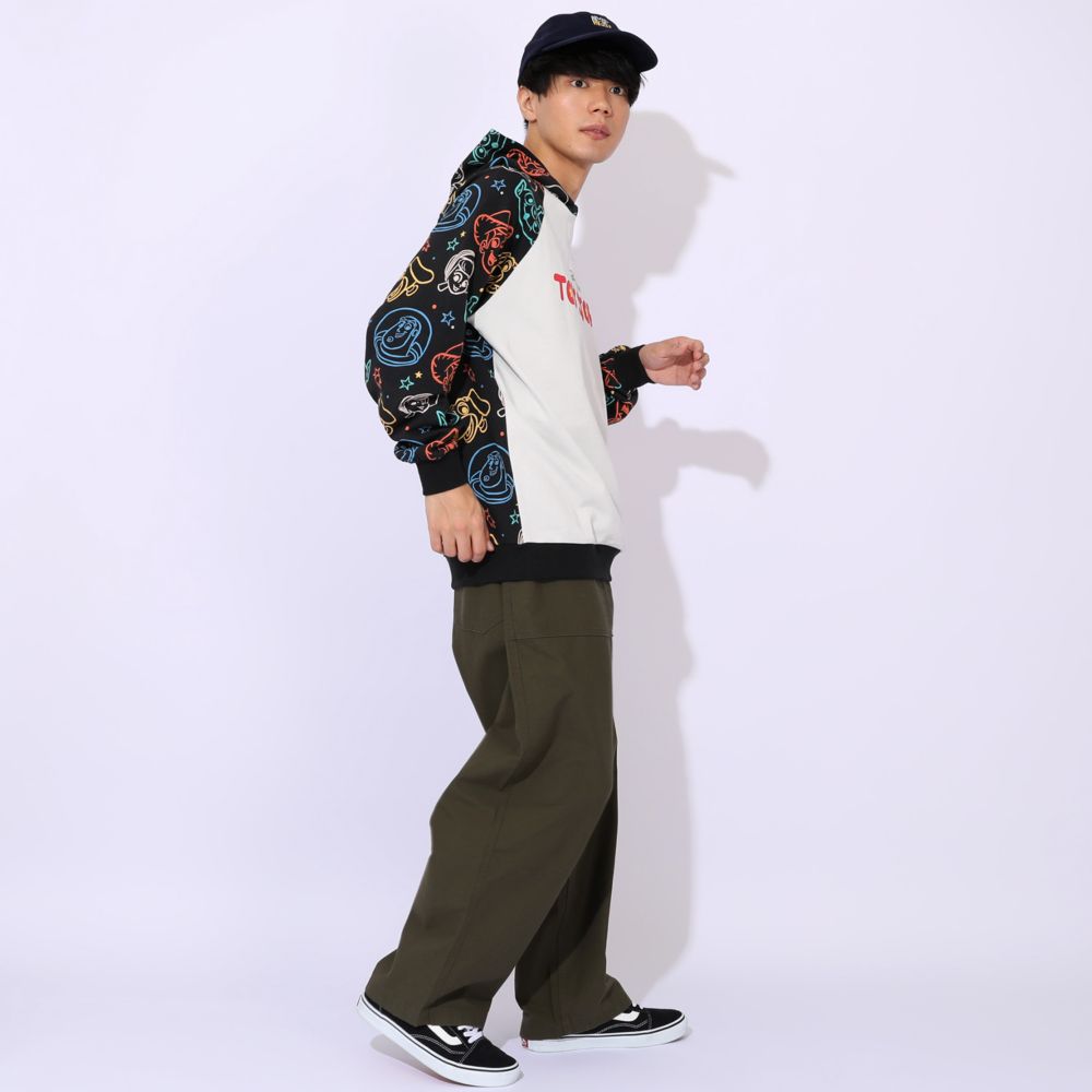 【ベビードール】トイ・ストーリー 親子お揃い 総柄切替パーカー 1006A / 大人 ユニセックス 男女兼用 トップス 長袖 プルオーバー フーディ ネオン リンクコーデ ペアルック 親子コーデ ウッディ バズ スリンキー リトルグリーンメン ボーピープ