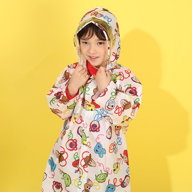 【ベビードール】トイストーリー 【撥水】キャラクター レインコート 1212K (ランドセル対応/収納袋付) / ベビーサイズ キッズ S(80-90cm) M(100-110cm) L(120-130cm) 雨具 レイングッズ 羽織り 撥水 フードに透明窓付き ランドセルが背負える