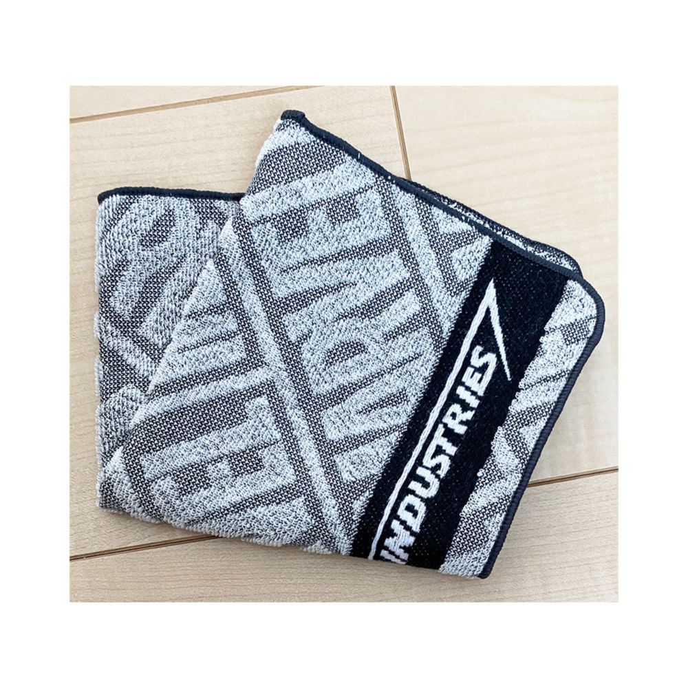 MARVEL マーベル スターク・インダストリーズ ミニタオル