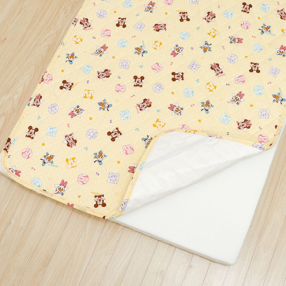 ミッキー＆フレンズ 防水キルトパッド 選べる2サイズ NZ8126-D/E