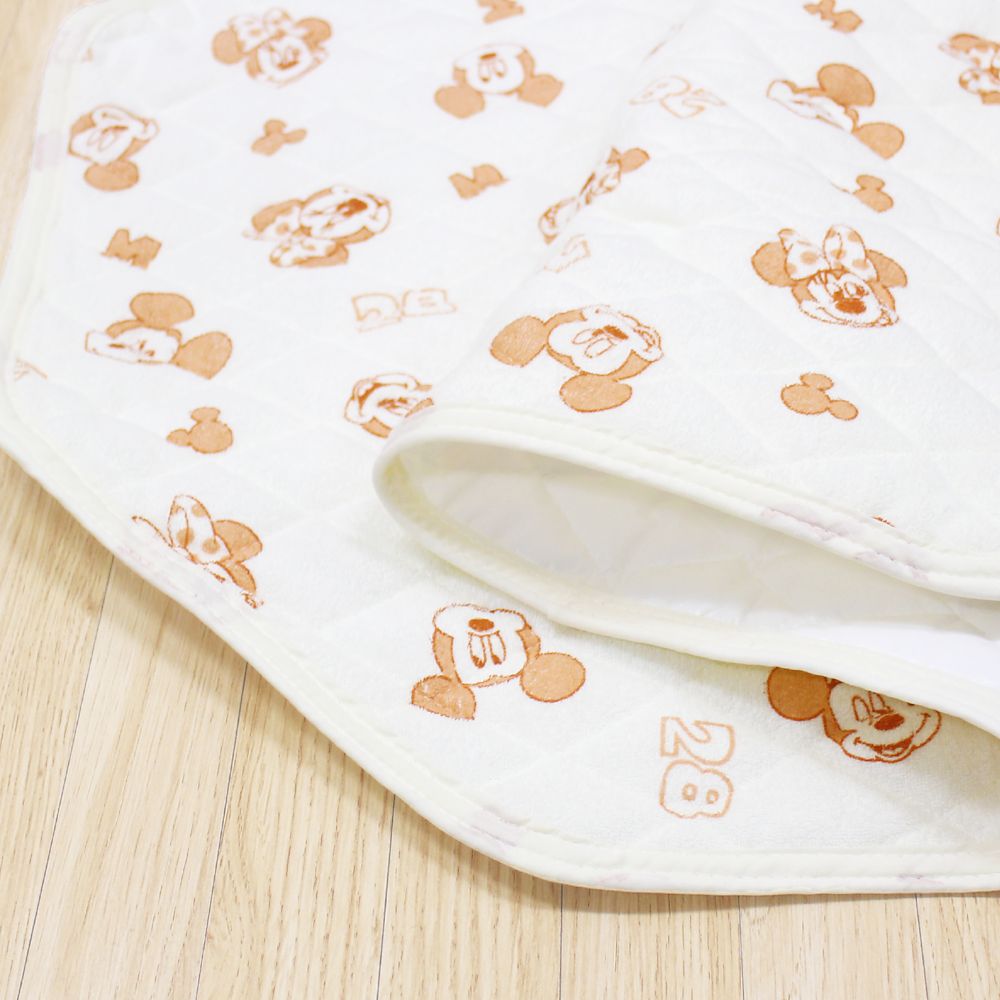 ミッキー ミニー 防水 コットカバー キルト 裏面防水 綿100％ パイル 吸水加工 ネームタグ付き 選べる3サイズ NZ3221-J/K/L