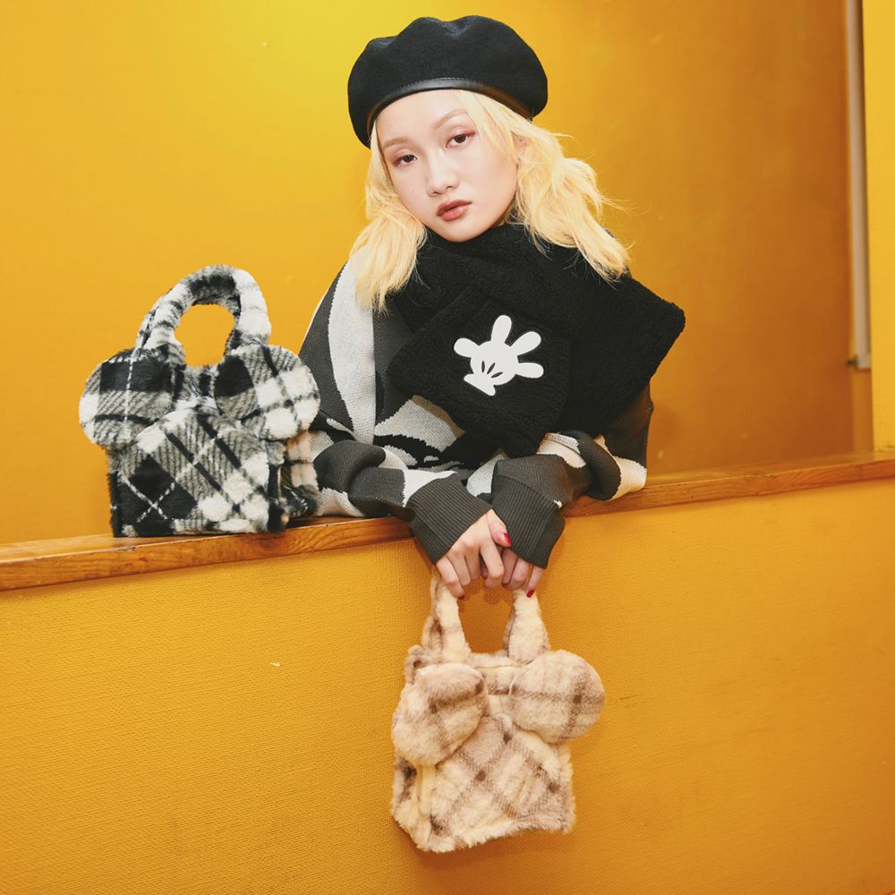 ミッキーマウス イヤーモチーフファーバッグ