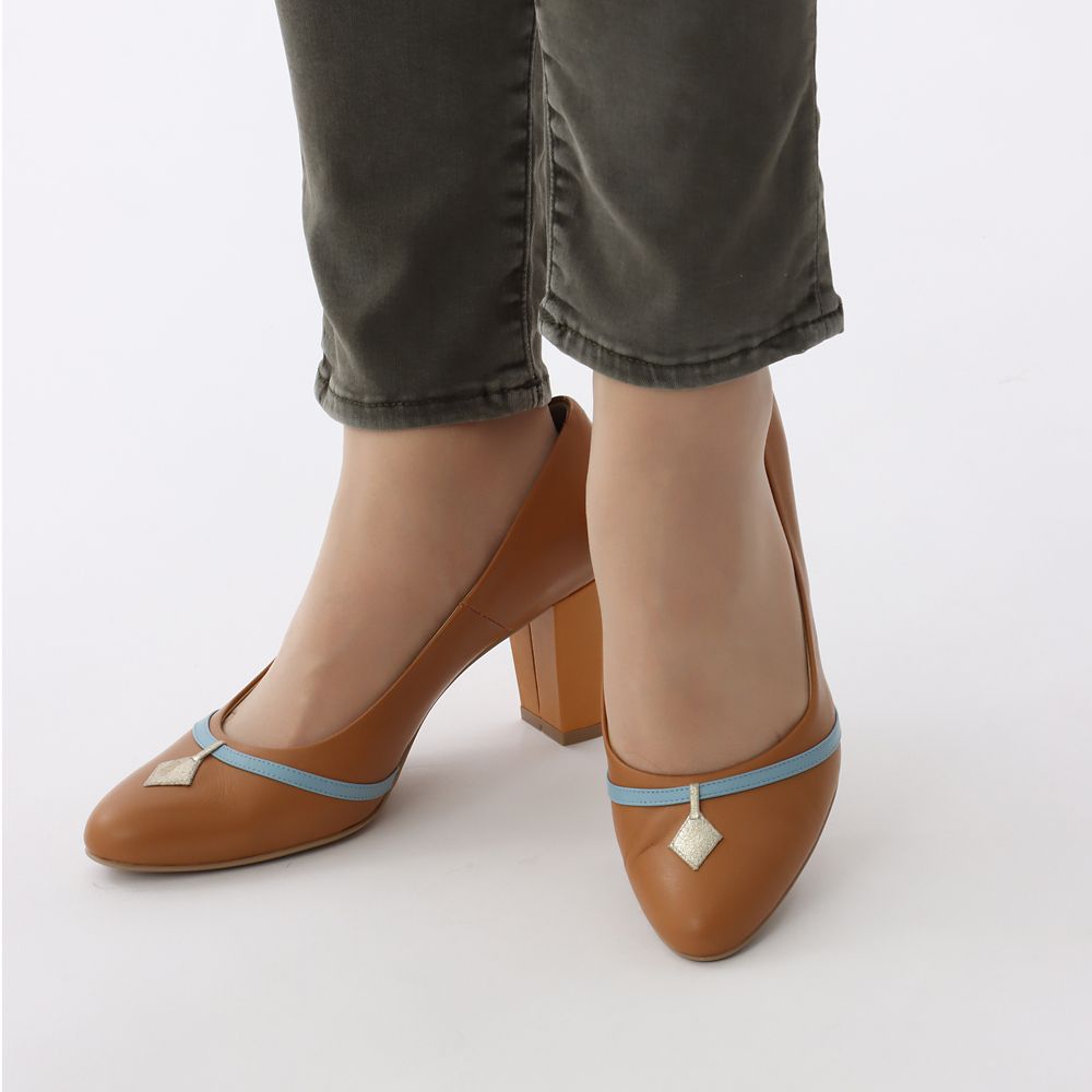 【数量限定】【Plus Anq(プラスアンク)】『わんわん物語』デザイン パンプス 婦人用