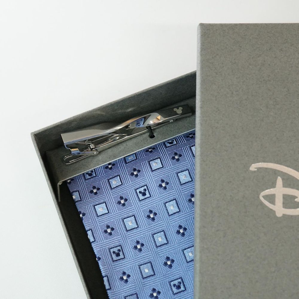 ディズニー／ネクタイ＆タイピン 　(ミッキー小柄　BOX付)