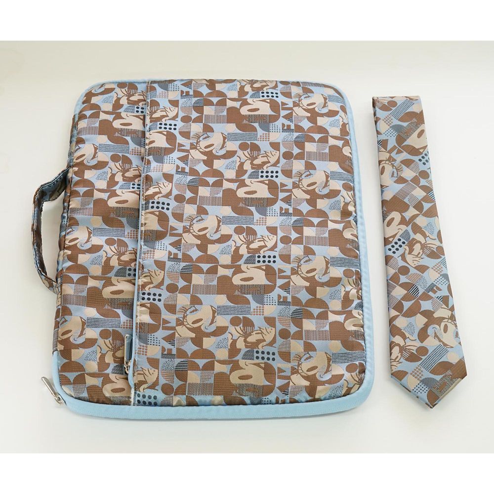 公式 ショップディズニー パソコンケース