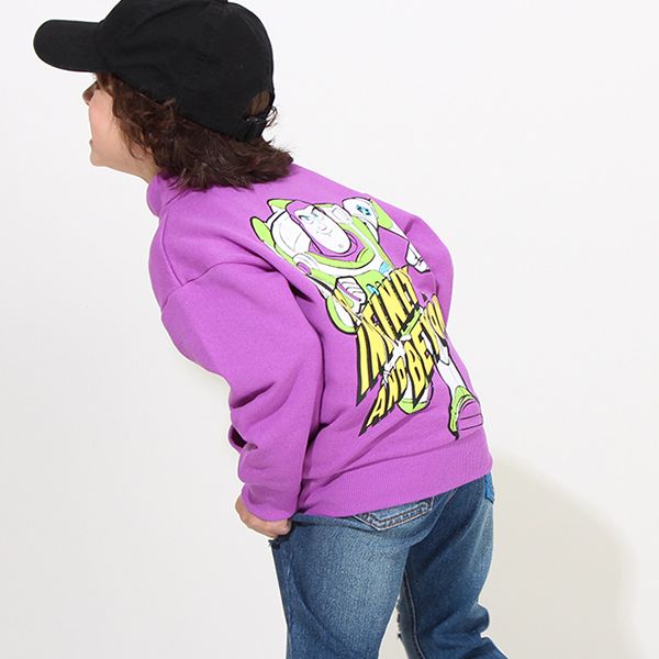 【ベビードール】バズ バックプリントジャケット 8594K / ベビーサイズ キッズ トップス 長袖 スウェット 羽織り ライトアウター ブルゾン フード無し カンガルーポケット 90cmはファスナーガード付き