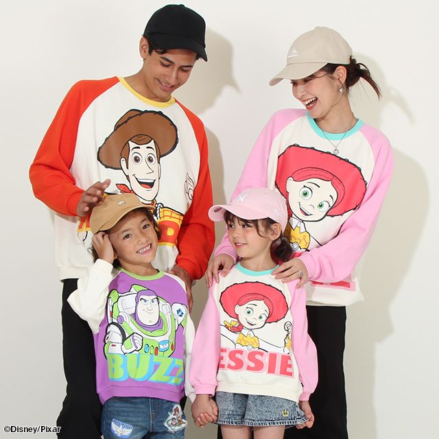 【ベビードール】ジェシー 親子お揃い キャラクタートレーナー 8660A / トイ・ストーリー 大人 ユニセックス 男女兼用 リンクコーデ ペアルック 親子コーデ トップス 長袖 クルーネック ゆったり