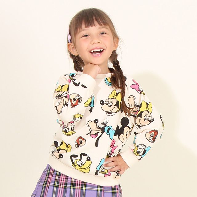 【ベビードール】ミッキー＆フレンズ 親子お揃い 総柄トレーナー 8704K / ミッキー ミニー グーフィー チップ デール プルート ベビーサイズ キッズ リンクコーデ ペアルック 親子コーデ トップス 長袖 トレーナー