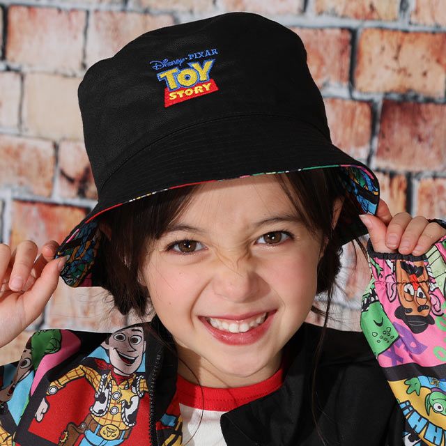 【ベビードール】トイ・ストーリー リバーシブルハット 9225 / キッズ（S）：頭回り54cm 大人（M）：頭回り58cm 帽子 ぼうし ウッディ バズ・ライトイヤー ジェシー リトルグリーンメン レックス ポテトヘッド ハム