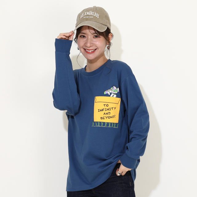 【ベビードール】トイ・ストーリー 親子お揃い ポケットロンT 9615A / ウッディ バズ 大人 ユニセックス 男女兼用 リンクコーデ ペアルック 親子コーデ トップス 長袖 ロンT 天竺素材