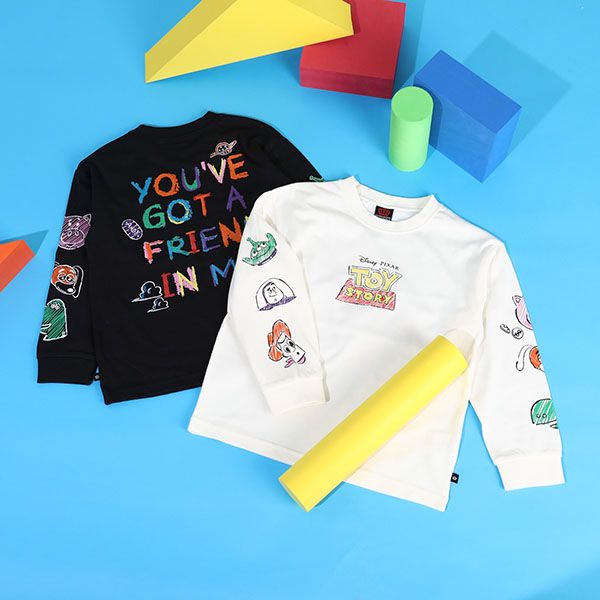 【ベビードール】トイ・ストーリー 親子お揃い 袖ロンT 9618K / ベビーサイズ キッズ トップス 長袖 Tシャツ リンクコーデ ペアルック 親子コーデ ラクガキ風デザイン 天竺素材 スリンキー グリーンアーミーメン