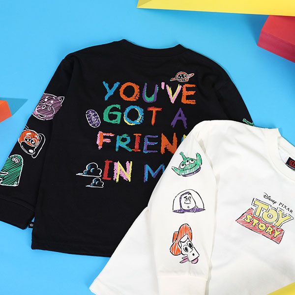 【ベビードール】トイ・ストーリー 親子お揃い 袖ロンT 9618K / ベビーサイズ キッズ トップス 長袖 Tシャツ リンクコーデ ペアルック 親子コーデ ラクガキ風デザイン 天竺素材 スリンキー グリーンアーミーメン