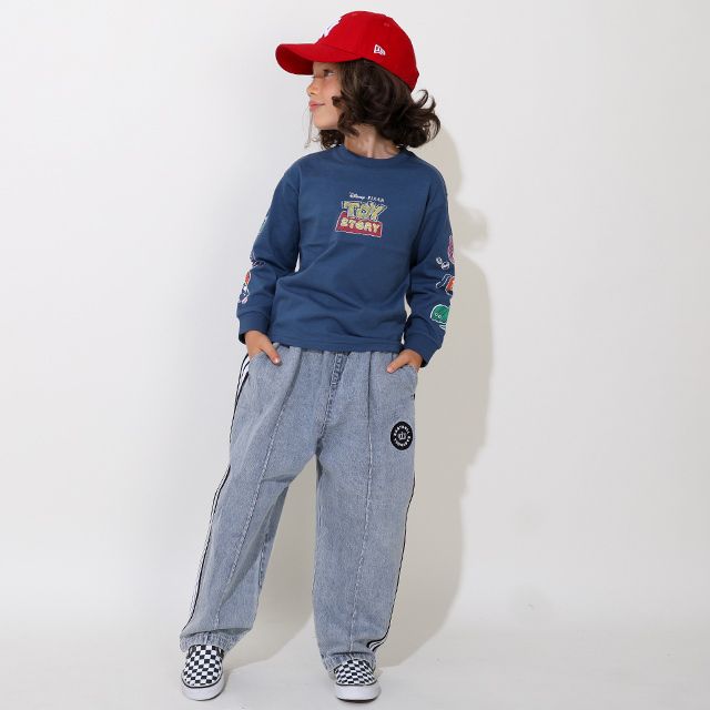 【ベビードール】トイ・ストーリー 親子お揃い 袖ロンT 9618K / ベビーサイズ キッズ トップス 長袖 Tシャツ リンクコーデ ペアルック 親子コーデ ラクガキ風デザイン 天竺素材 スリンキー グリーンアーミーメン