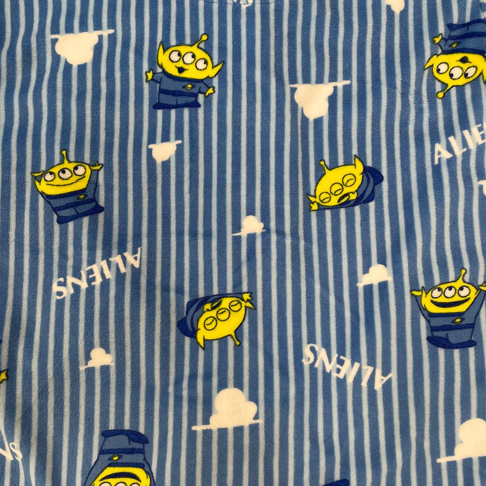 リトル・グリーン・メン キッズ用ベロアストライプシャツパジャマ