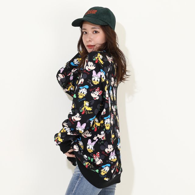 【ベビードール】ミッキー＆フレンズ 親子お揃い レトロキャラクター総柄トレーナー 9893A / ミッキー ミニー ドナルド デイジー プルート ベビーサイズ キッズ リンクコーデ ペアルック 親子コーデ トップス 長袖 トレーナー